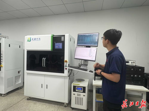 效率提升12倍！我国首个太阳能电池智能检测大模型问世，引领新兴能源技术研发新浪潮